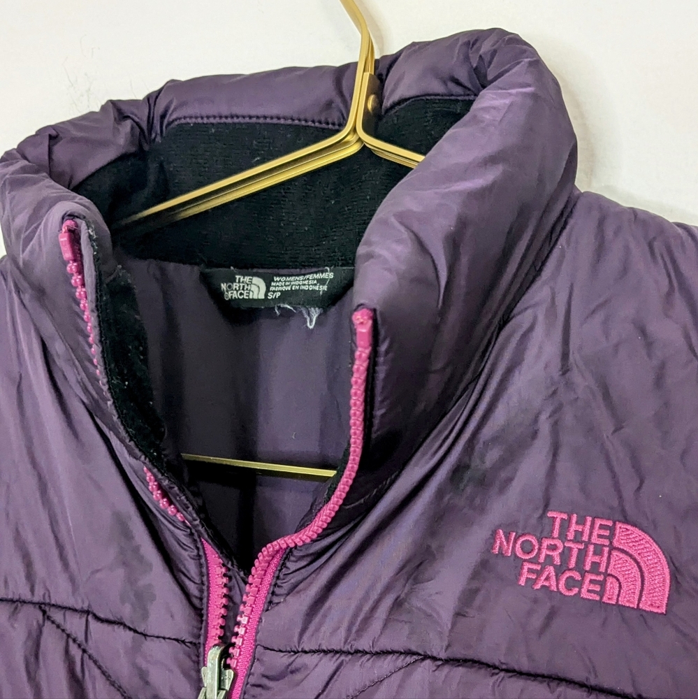 The North Face Small Deep Purple w/ Hot Pink Zippers Quilted Winter Jacket Coat - Picture 4 of 12